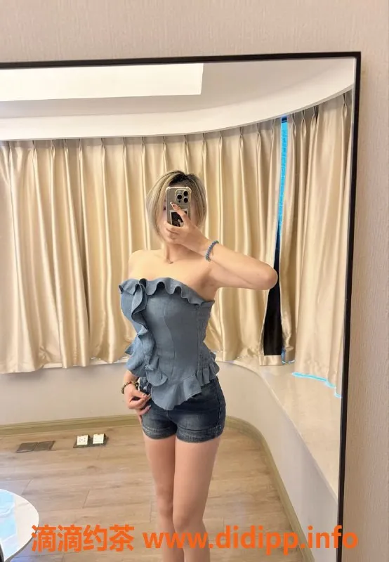 成都楼凤资源信息,成华区桐桐，颜值车大奶短发小姐姐