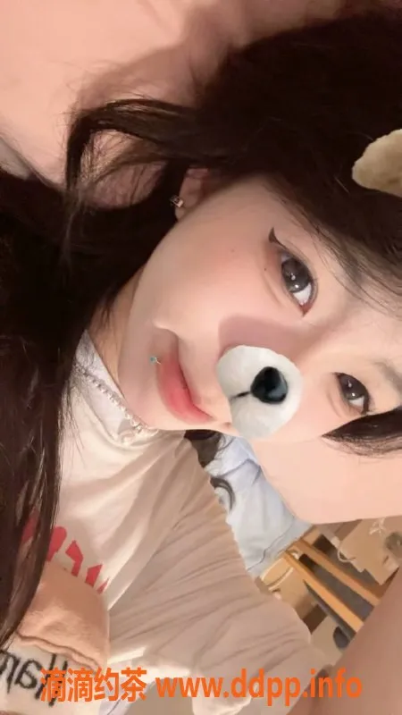 深圳楼凤-龙岗嫩妹小怡性价比超高，1000起服务！