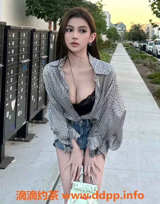 深圳楼凤-福田九溪，超长腿口爆体验，1300P