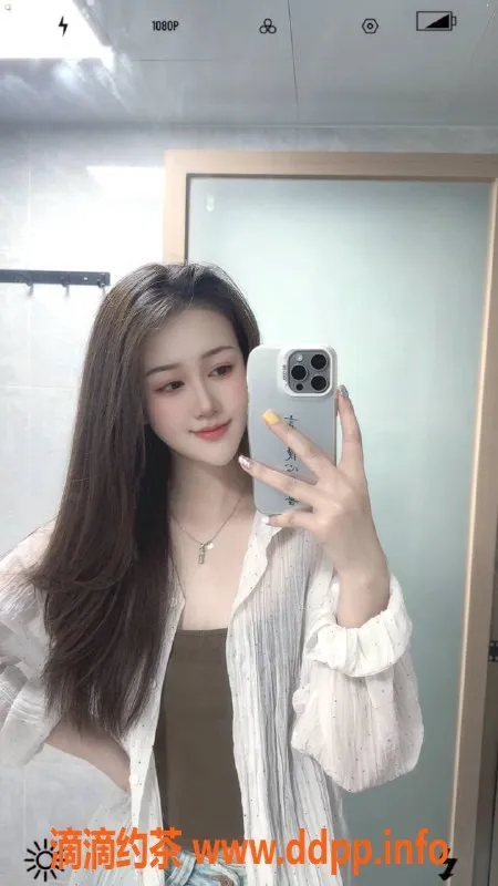 深圳楼凤-龙华高馨，20岁身高170，52kg体验只需700元