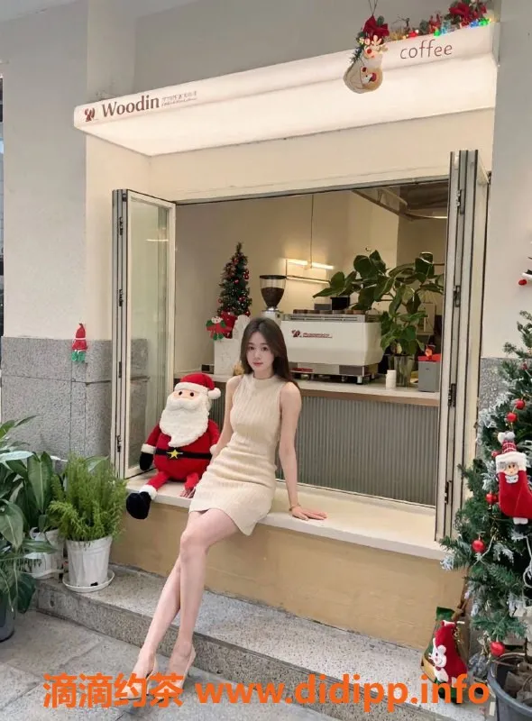 深圳楼凤-深圳小琪，舌吻制服服务，700p起