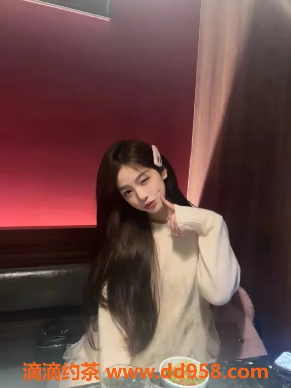 无锡楼凤-锡山区高颜值妮妮，165cm，45kg，火辣陪浴服务