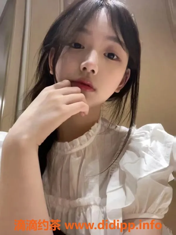 无锡楼凤-锡山区高颜值妮妮，165cm，45kg，火辣陪浴服务