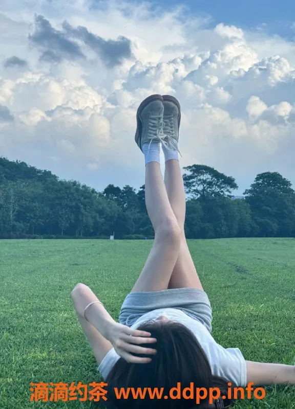 温州楼凤-乐清小昭，165cm温柔嫩妹，700元体验