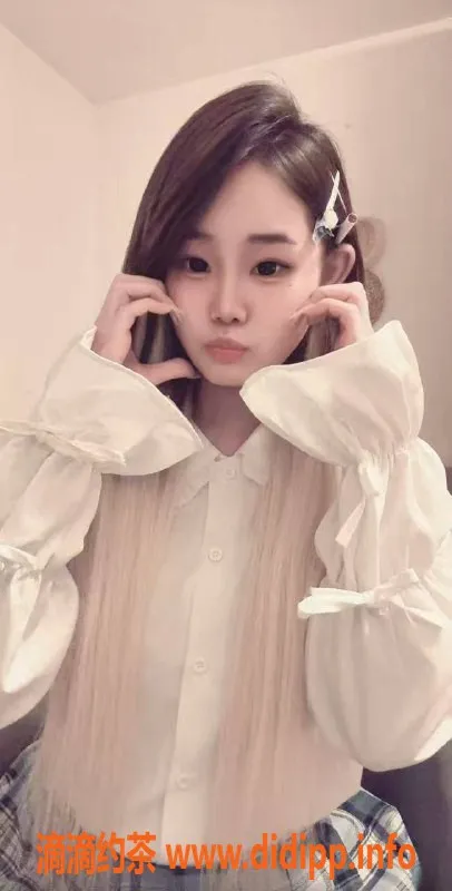 重庆楼凤-渝北书瑶18岁初恋女友型，160cm 80斤