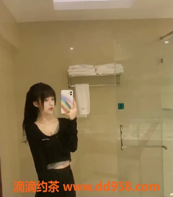 广州楼凤-白云嫩妹念安，夜课服务800元