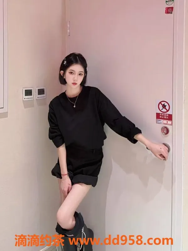 深圳楼凤-福田御姐月可可，1000P超值体验