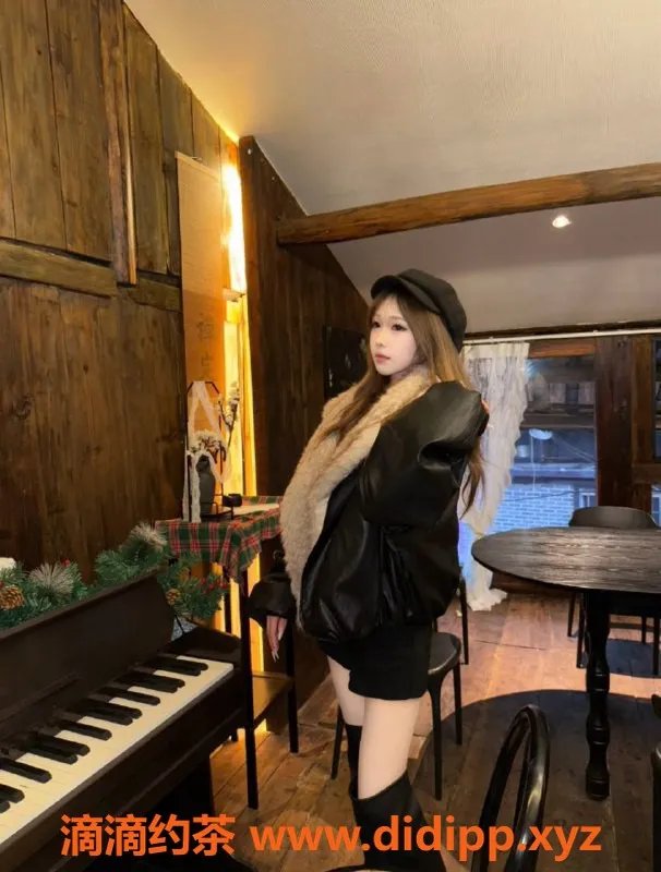 深圳楼凤-福田区嫩妹悠悠，舌吻制服服务，超值体验！