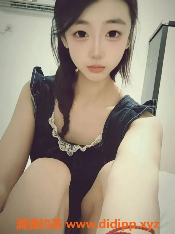 深圳楼凤-南山区嫩妹小萌，舌吻制服调情，价千元起