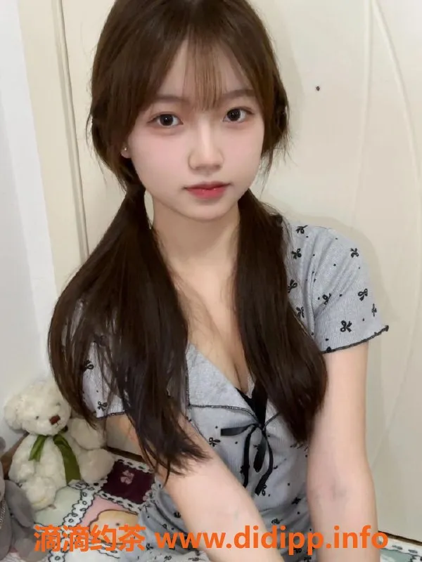 无锡楼凤-梁溪超嫩学妹雅悦，娇小可爱，69价格