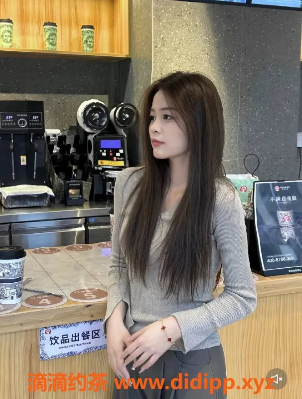 深圳楼凤-宝安佳佳，性感御姐，消费398起