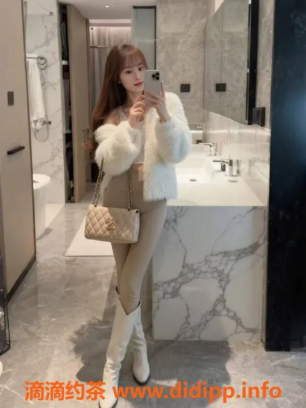 扬州楼凤-泰州海陵小可乐，青春正妹，服务周到