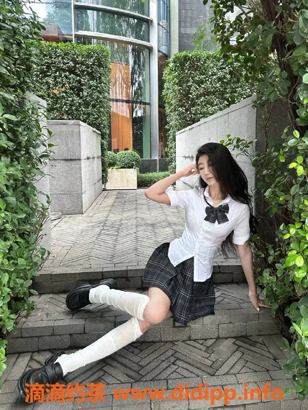 深圳楼凤-福田纤纤，168高挑，48斤，1200起价