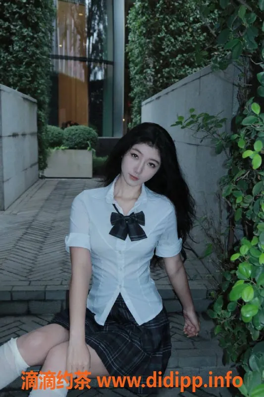 深圳楼凤-福田纤纤，168高挑，48斤，1200起价