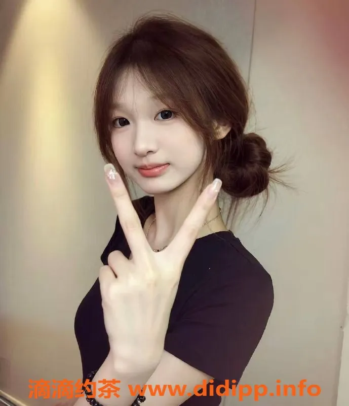 深圳楼凤-龙华嫩妹楠楠，163高45重，服务多样