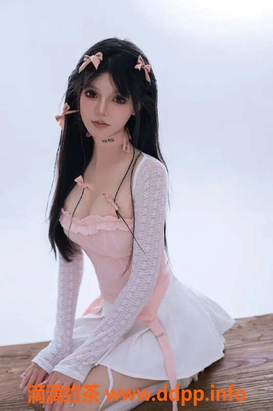 深圳楼凤-福田小甜，1388元嫩妹服务等你体验