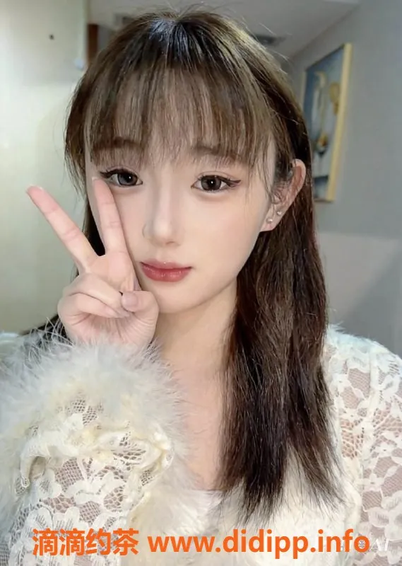 深圳楼凤-南山莎莎，700元无套服务，享受鸳鸯浴与69