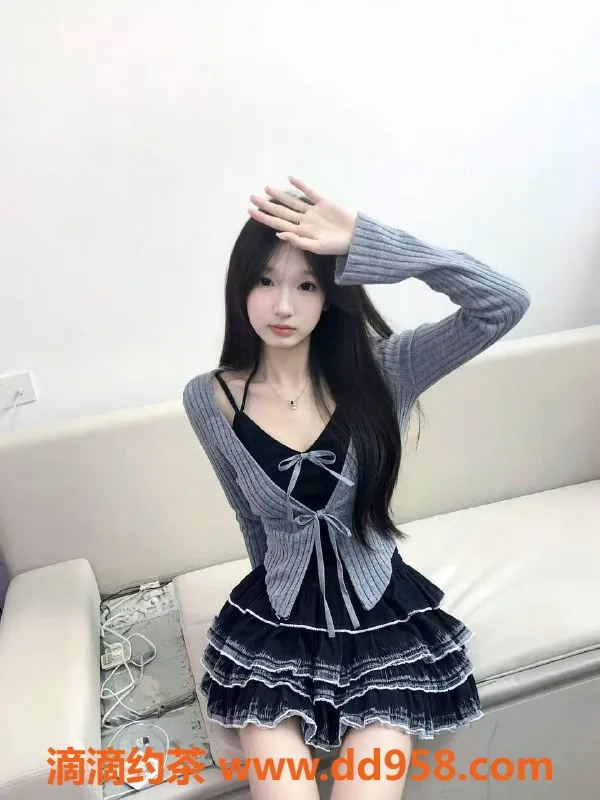 深圳楼凤资源信息,龙华楠楠，1000元享鸳鸯浴与无套服务