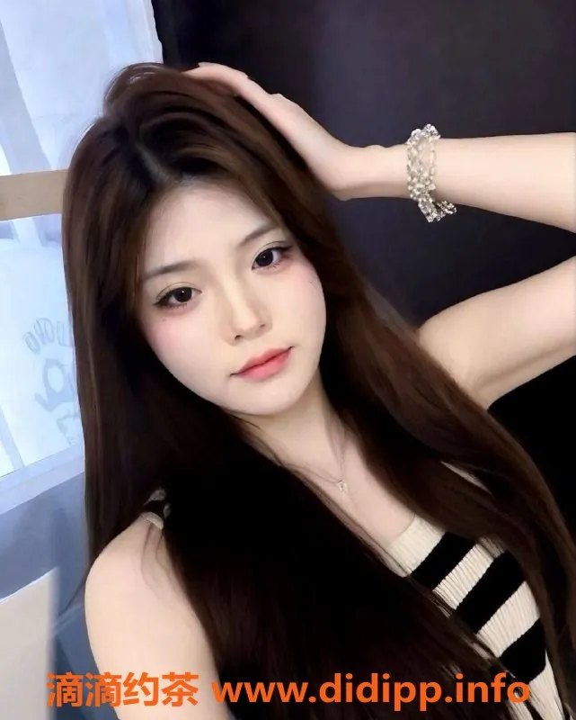 深圳楼凤-罗湖嫩妹子晗，舌吻与69等你体验！