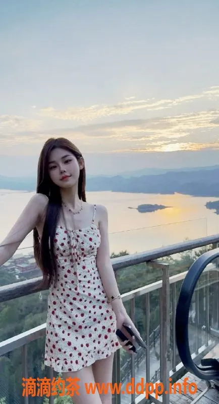 广州楼凤-天河沐沐，800元嫩妹服务，尽享亲密体验