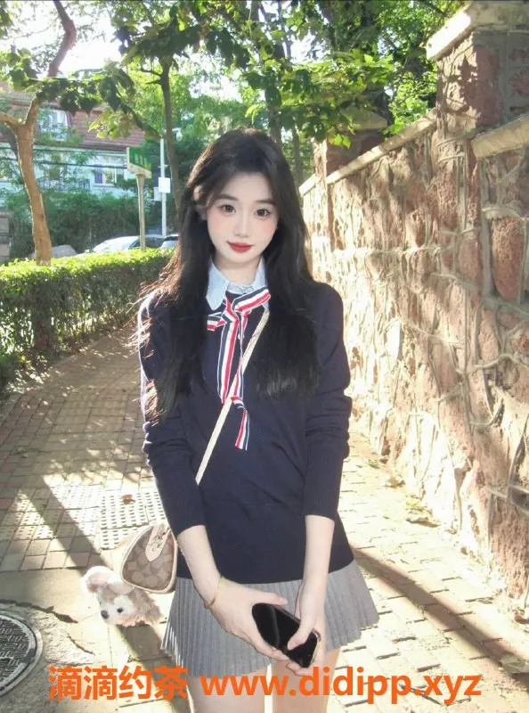 中山楼凤资源信息,东区果粒优，05年性感女神等你来撩