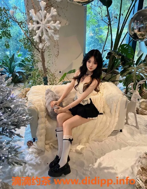 徐州楼凤-徐州小钱，清纯气质，170高99重，绝美声音