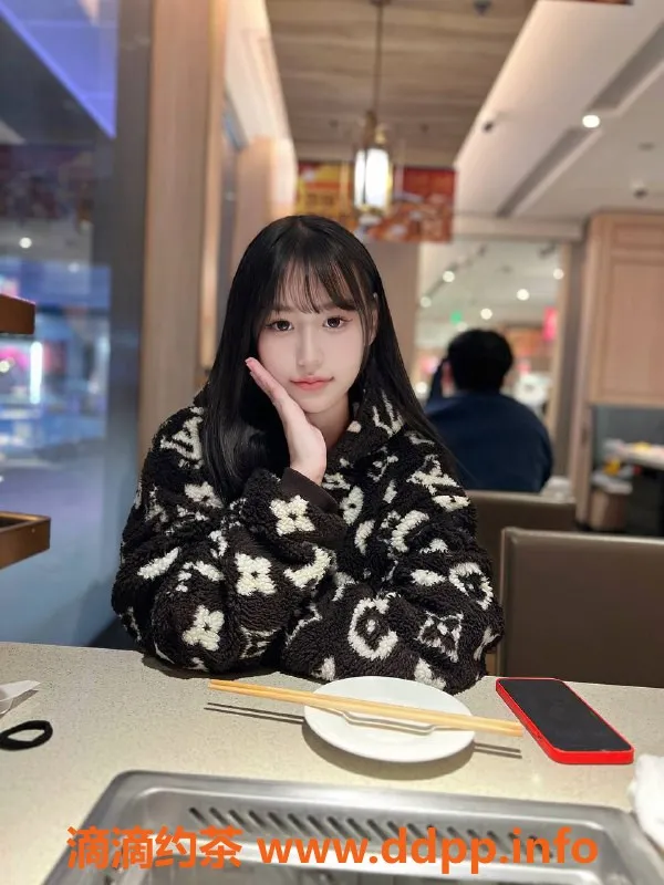 上海楼凤-黄浦区Jennie，课费2000p超值体验