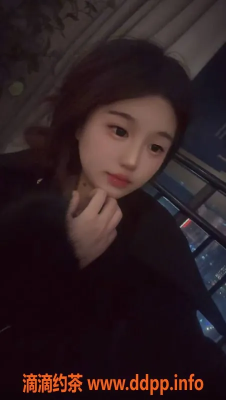 南通楼凤-南通菲菲，165cm, 90斤，07年小萌妹，价格P800