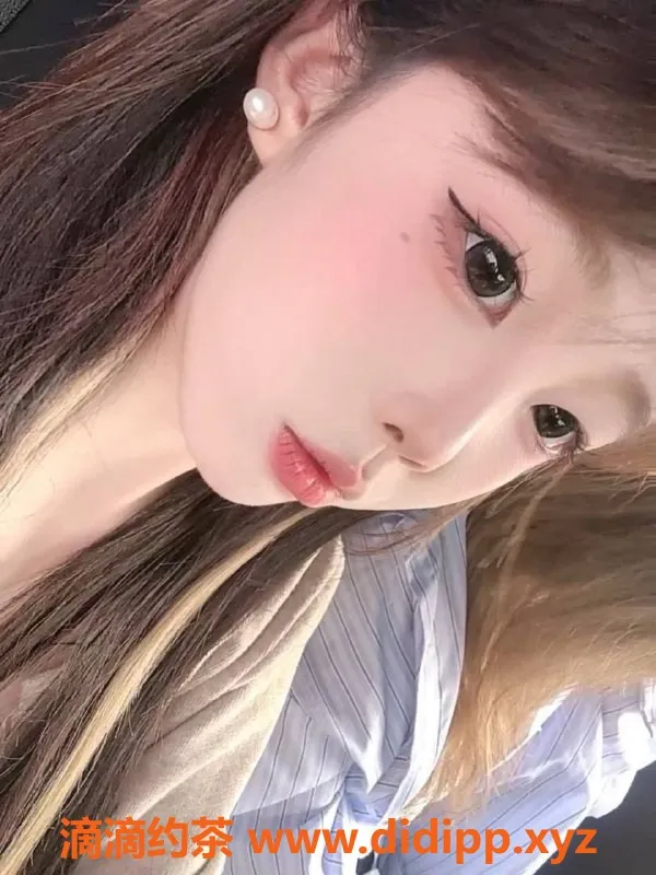 常州楼凤-小贝，18岁嫩妹，武进陪浴优选