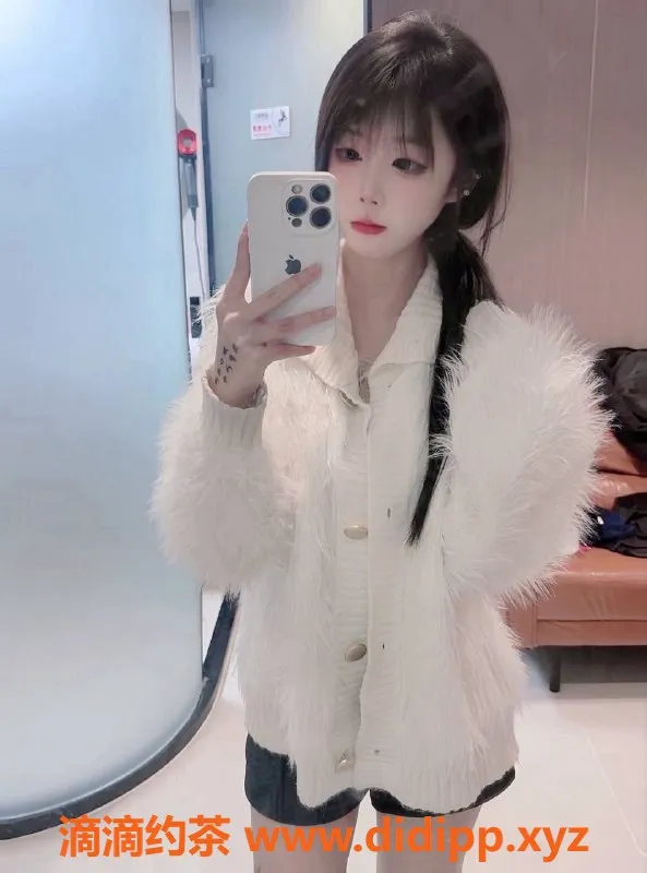 常州楼凤-小贝，18岁嫩妹，武进陪浴优选