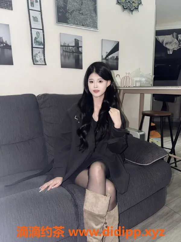 广州楼凤-天河舒淇，700元学妹舌吻服务等你来体验