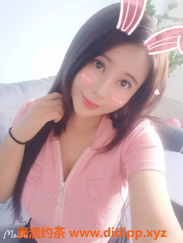 东莞楼凤-常平安澄巨乳服务，P/600 PP/1200