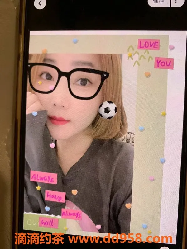 广州楼凤-海珠洋葱少妇，4P鸳鸯浴等你体验