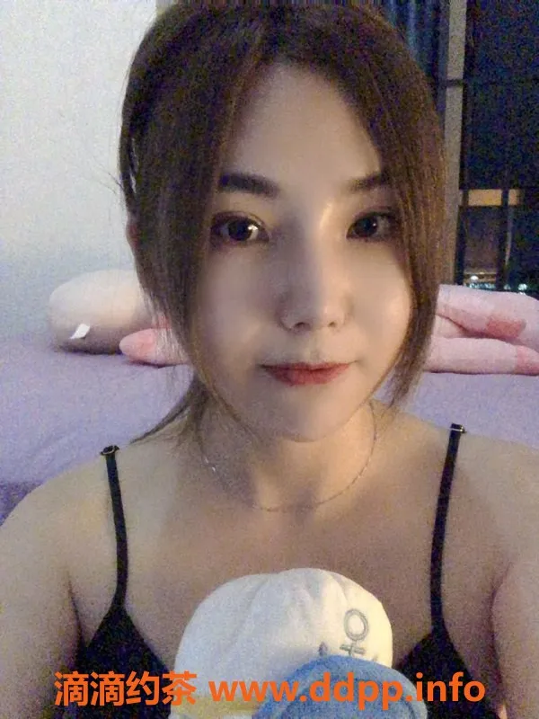 珠海楼凤-白焦西西，性感尤物，身材诱人，服务超赞！