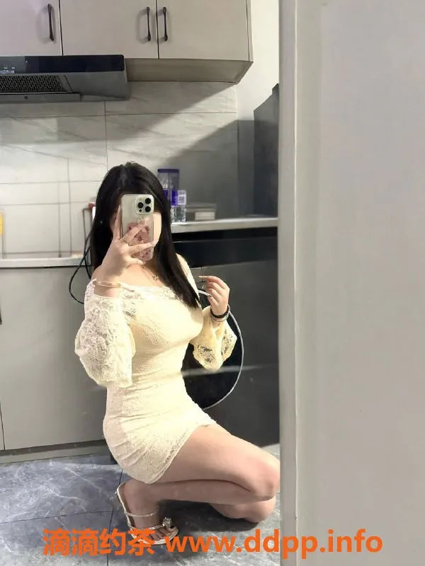 广州楼凤-天河小泡，嫩妹大胸，6P超值体验