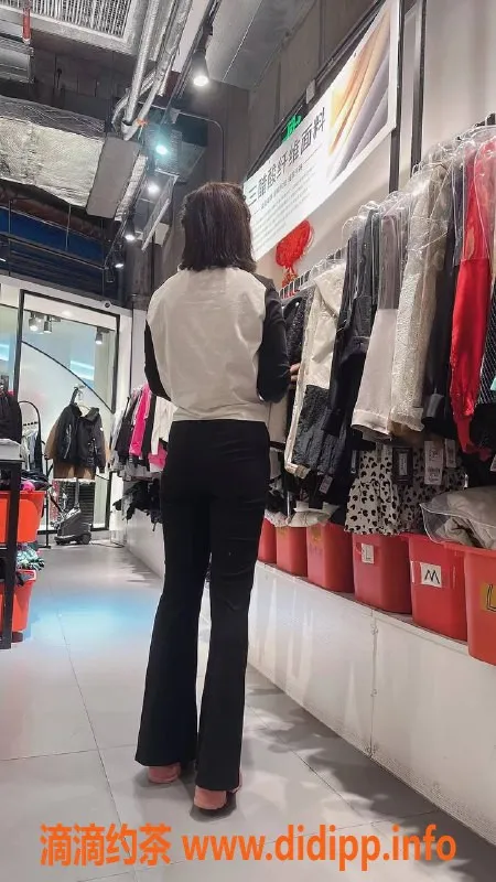 深圳楼凤-悦悦 | 深圳福田 高跟丝袜御姐 410p起