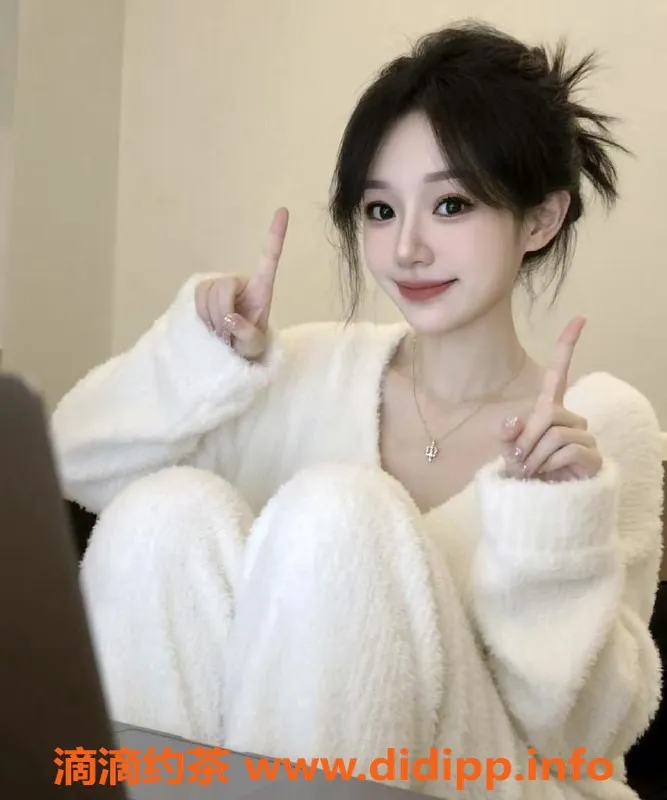 广州上门服务-上门嫩妹艾米，10p鸳鸯浴等你来体验