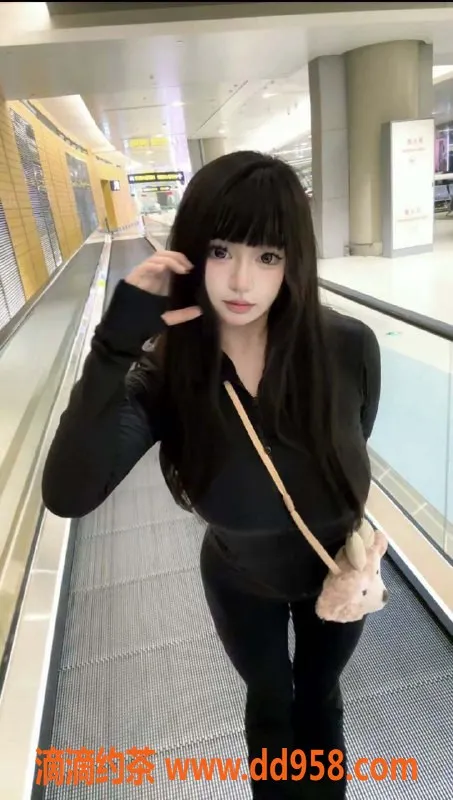 常州楼凤-常州小妖22岁，身高166，胸围C，价格8起