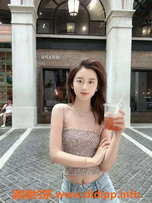 广州楼凤-番禺区20岁清纯女大新兼职—颜汐