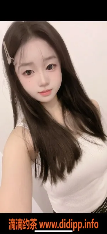 无锡楼凤-滨湖区媚儿，高颜值嫩妹，陪浴服务