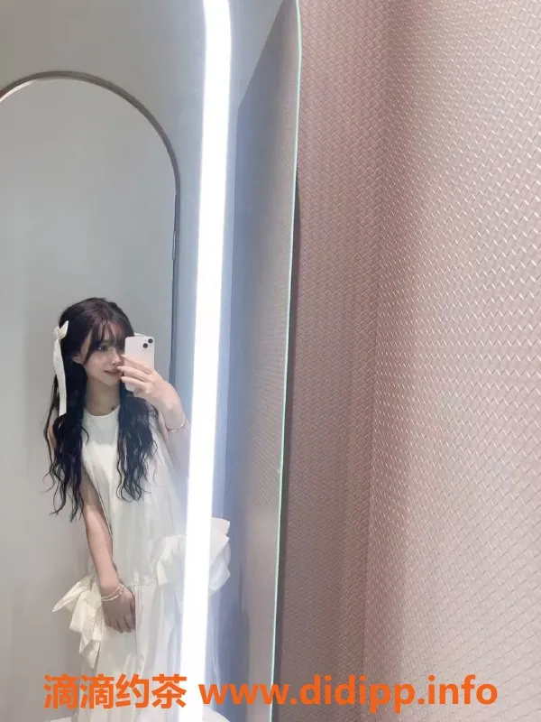 无锡楼凤-锡山区钱多多，165cm高颜值陪浴服务