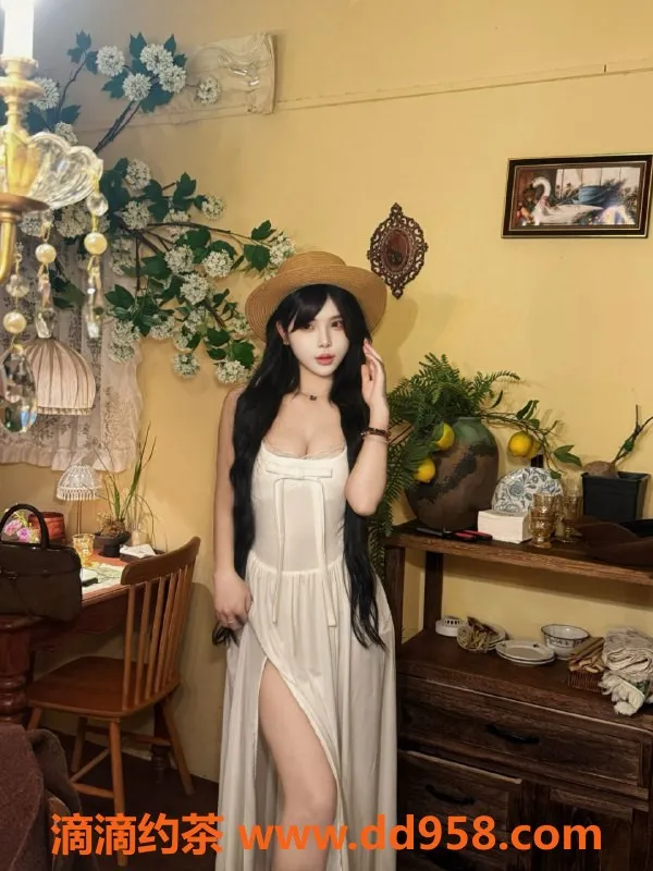 广州楼凤-天河区楠楠，164高C罩杯嫩妹，甜美诱惑体验