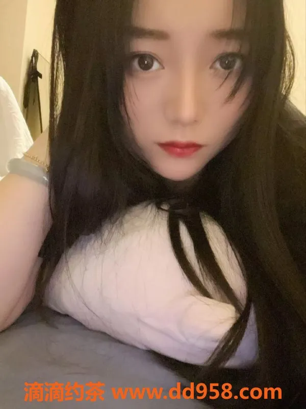 重庆楼凤-江北小玖，25岁，胸围B+，高159，重50，超值服务等你来体验！