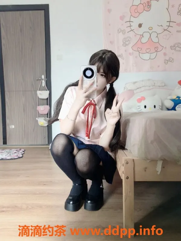 广州楼凤-天河小葡萄，20P萝莉舌吻服务体验