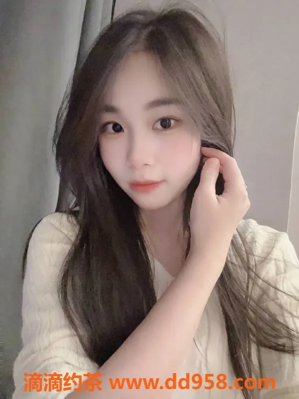 广州楼凤-天河嫩妹小颖，500元69丝袜服务体验