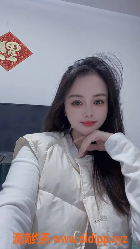 深圳楼凤-罗湖27岁性感美女amy悦悦，36D胸围任你玩转