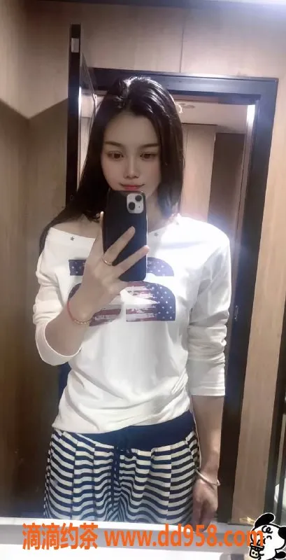 北京楼凤-丰台雪灵儿，28岁，163cm，102斤，C罩杯，茶费6元