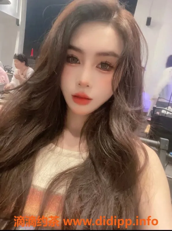 成都楼凤-成华区23岁御姐欧若拉，颜值高、服务好