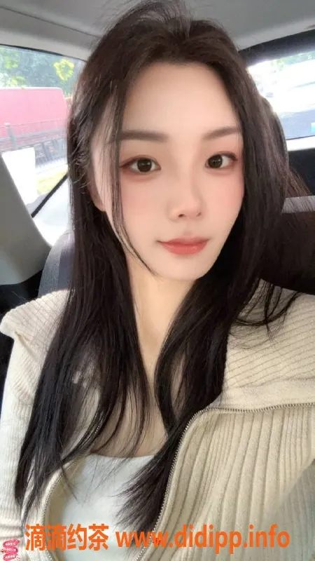 广州楼凤-天河御姐格格，诱惑大胸，8P等你来享！