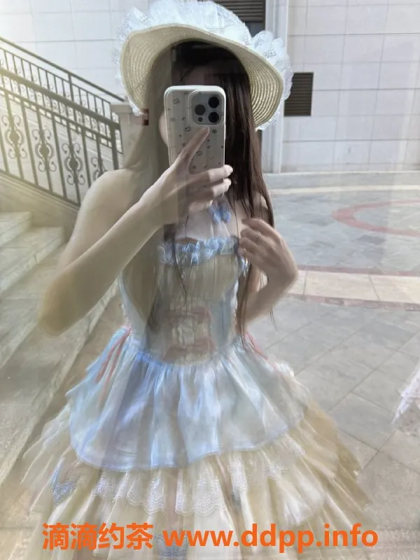 广州楼凤资源信息,越秀潇潇，嫩妹8P鸳鸯浴等你体验